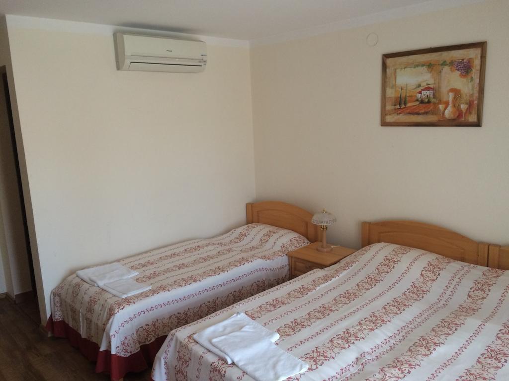 Hotel Gostilna Turk Hotedrsica Zimmer foto